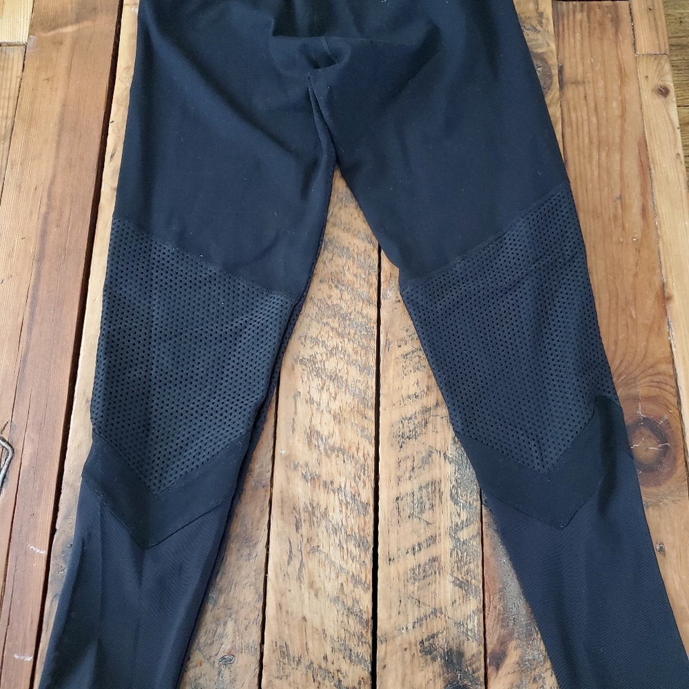 Lorna Jane Black Mesh & Sheer Legging ♡ Size Large